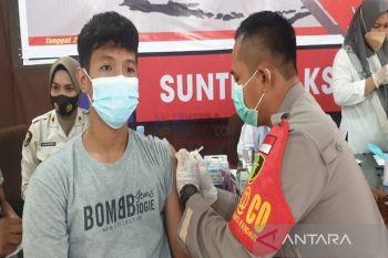 Masyarakat di Kendari antusias vaksinasi menjelang lebaran