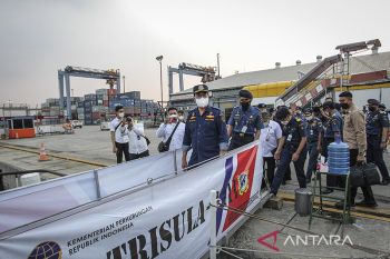 Menhub minta operator pelayaran utamakan keselamatan jelang Lebaran