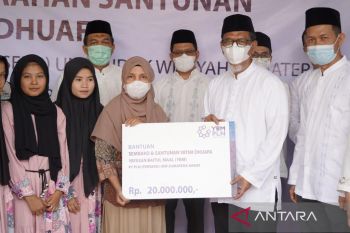 Raih berkah Ramadhan, YBM PLN Sumbar berbagi untuk Yatim dan Dhuafa