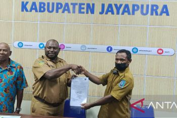 Diskominfo Jayapura terima hibah tanah untuk pembangunan BTS