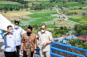 Sandiaga dorong wisata Bukit Cinangkiak datangkan satu juta wisatawan