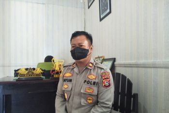 Dua begal yang tewas ditangan korbannya telah dimakamkan