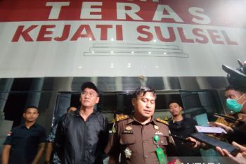 Tim Tabur Kejati Sulsel tangkap dua buronan kasus penggelapan