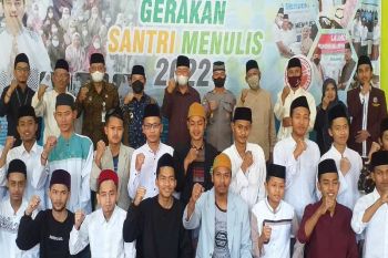 Wabup Wonosobo minta santri melek literasi
