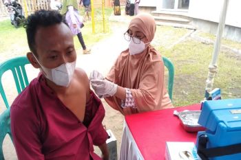Pemkot Pekalongan syaratkan penerima BLT lakukan  vaksinasi penguat