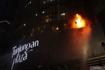 Polisi: Sumber kebakaran Tunjungan Plaza dari plafon teras gedung bioskop