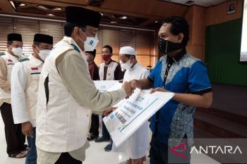 YBM PLN UIW Sulselrabar salurkan bantuan senilai Rp595 juta