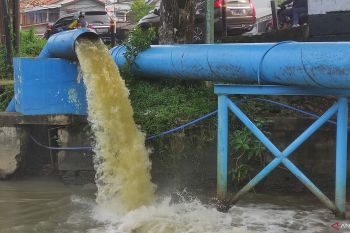 Wakil Walikota: Titik banjir di Palembang berkurang  50 persen
