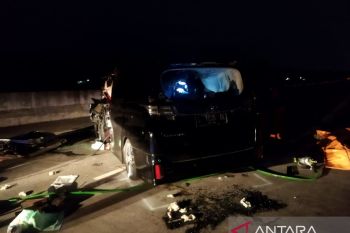 Polisi selidiki penyebab kecelakaan tewaskan  anggota grup band Debu