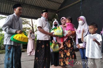 Pura Kudus bagikan 7.000 paket bantuan untuk anak yatim