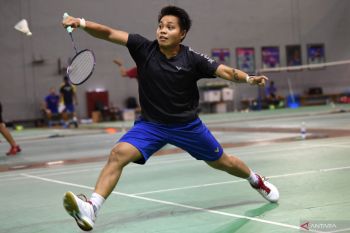SEA Games Vietnam - Perjuangan bulu tangkis dan basket dimulai