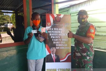 Kodim Biak Numfor salurkan BTPKLWN bagi warga Supiori