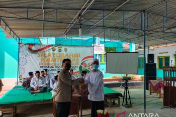 Humas Polri sosialisasikan kontra radikal di Ponpes Al Ghifari Kulon Progo