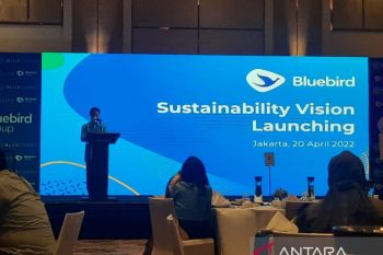 Blue Bird rilis visi keberlanjutan kurangi 50 persen emisi hingga 2030