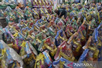 Penjualan parsel jelang lebaran