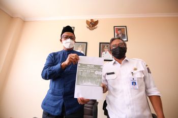 Kegiatan baca Al Quran berjamaah di Jalan Tunjungan Surabaya belum kantongi izin