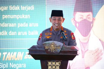 Tinjau Pelaksanaan 1 Juta Vaksinasi Booster, Kapolri Bicara Mudik Sehat dan Nyaman