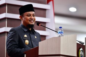 Gubernur Sulsel akan beri sanksi jika pejabat minta THR pada pengusaha