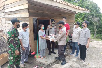 Warga OKU ikuti vaksinasi COVID-19 dapat beras 5 Kg