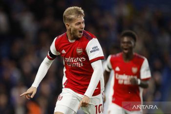 Liga Inggris - Arsenal dekati mimpi Liga Champions usai hantam Chelsea 4-2