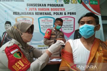 Di Kendari, vaksinasi COVID-19 lengkap sudah mencakup 71 persen sasaran