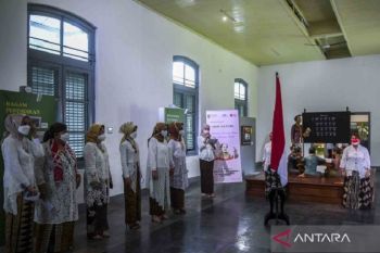 Upacara peringatan Hari Kartini di eks Gedung Stovia