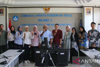LLDIKTI Wilayah X serahkan SK CPNS 2022