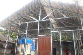 Korban gempa Pasbar pilih bangun hunian sementara daripada berbaju baru saat lebaran