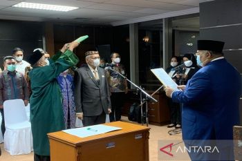 Asrun Lio resmi  menjadi Pejabat Sekda Pemprov Sultra