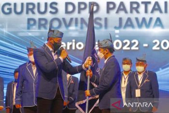 AHY lantik Emil Dardak sebagai Ketua DPD Demokrat Jatim periode 2022-2027