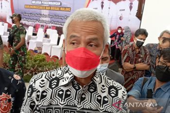 Ganjar minta bupati-wali kota selesaikan masalah kemiskinan dan angka kematian ibu