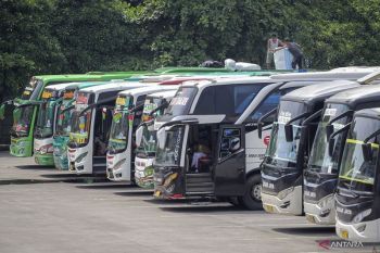 Lonjakan pemudik di Terminal Pulo Gebang diprediksi pada 27 April 2022