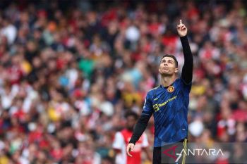 Arsenal atasi Manchester United 3-1