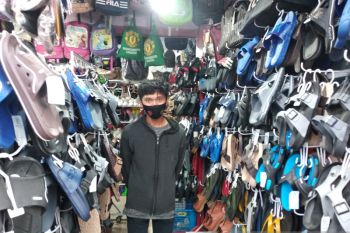 Pasar tradisional di Mamuju mulai dipadati pengunjung