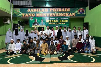 Kodim Biak Numfor berbagi kasih bersama anak yatim
