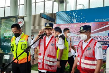 Menhub tekankan pentingnya operator teliti pengecekan keselamatan penerbangan
