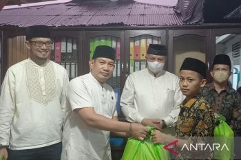 BNNK Solok berikan santunan dan buka bersama anak yatim