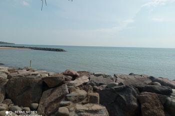 Warga pesisir Pandeglang tak terpengaruh erupsi  Krakatau