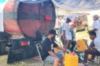 Polsek Pasangkayu Sulbar sediakan minyak goreng murah