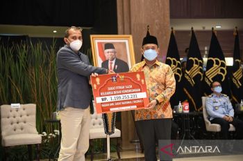 Pegawai Kemenkumham Sumsel salurkan zakat fitrah ke Baznas