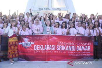 Srikandi di NTT deklarasi dukung Ganjar jadi calon Presiden 2024