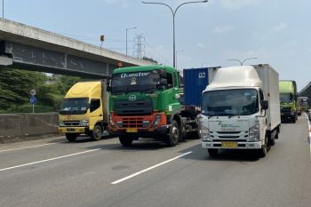 Jasa Marga urges travelers to not occupy rest areas for long