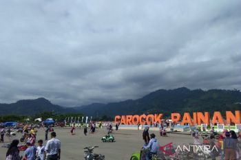 Libur Lebaran 500 ribu orang diprediksi padati wisata Pesisir Selatan