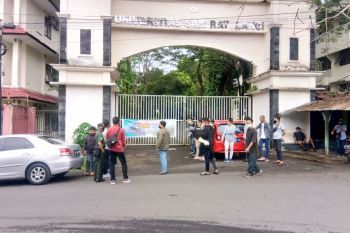 Aksi masyarakat cinta Unsrat berjalan aman