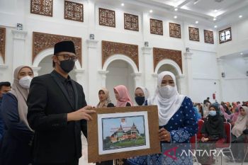 Erman Safar sayangkan adanya yayasan sekolah berikan gaji minim pada guru