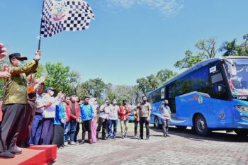 Gubernur Sulsel lepas mudik gratis libatkan 20 kendaraan angkutan
