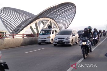 Arus mudik masuk jalur pantura timur Kudus mulai meningkat