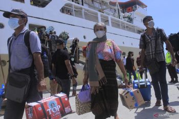 Arus mudik di Pelabuhan Tenau naik 400 persen dibanding 2021