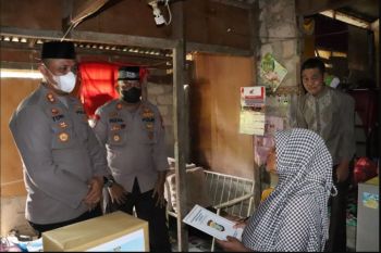 Kapolres Karimun bagikan tips kepada pemudik