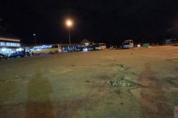 Kondisi Terminal Rajabasa lengang